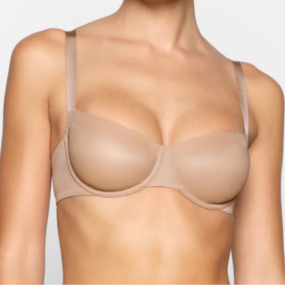 SKIMS NO SHOW unlined molded balconette bra 34DD NWT (SK0003) - Picture 1 of 5